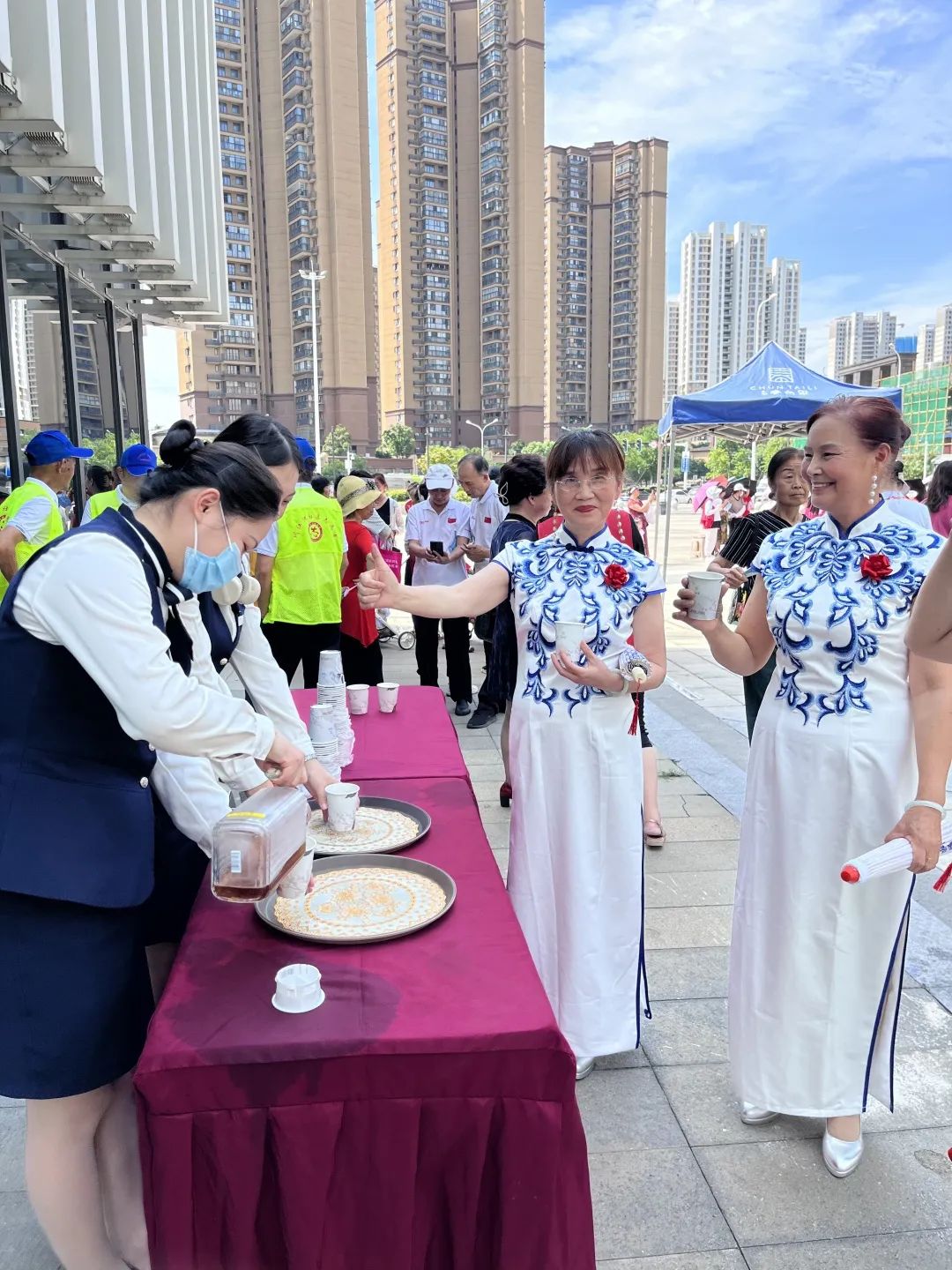 百姓汇演大舞台 暖心物业在行动